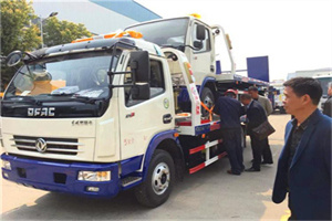 柳河汽车道路救援拖车价格